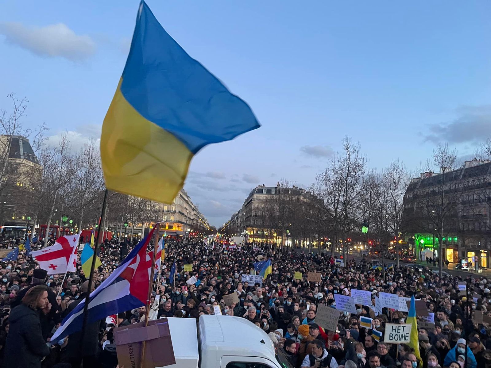Мітинги по всьому світу на підтримку України від військової аресії росії